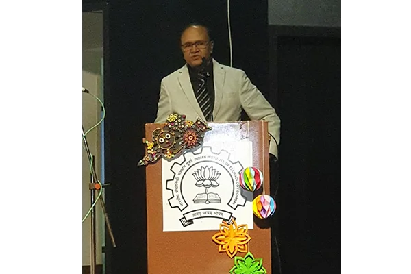 Chief guest at All India Ophthalmology conference cultural event IIT Bombay